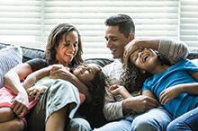 finding-best-healthcare-coverage-family-hero-img