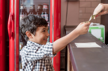 tips-for-teaching-your-kids-financial-responsibility-at-any-age_220x146